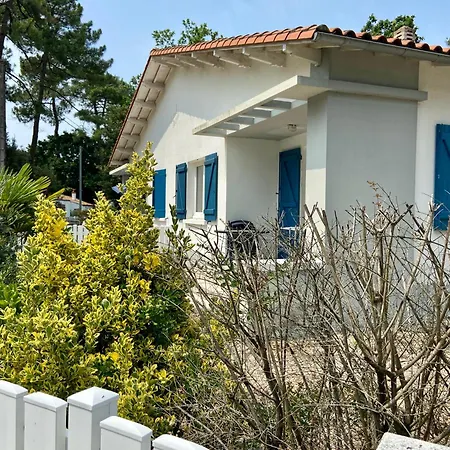 Estoril Ronce Les Bains Holiday home *